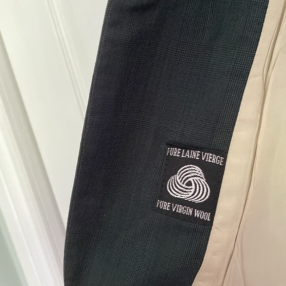 Grand Prix Show Jacket - Picture 4 of 5